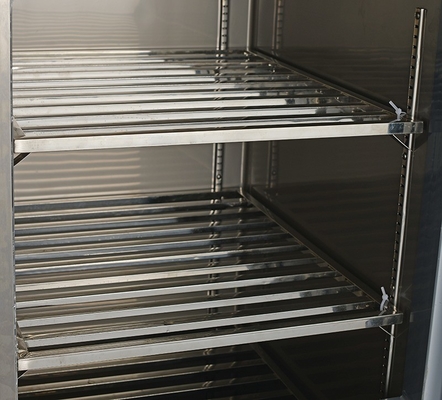 Gewerblicher Kühlschrank aus Edelstahl für die Gastronomie mit einer Temperatur von -6 -15 °C