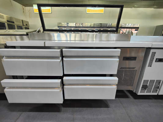 Maßgeschneiderte Abmessungen Vierfach-Pizza-Tischkühlschrank für Catering